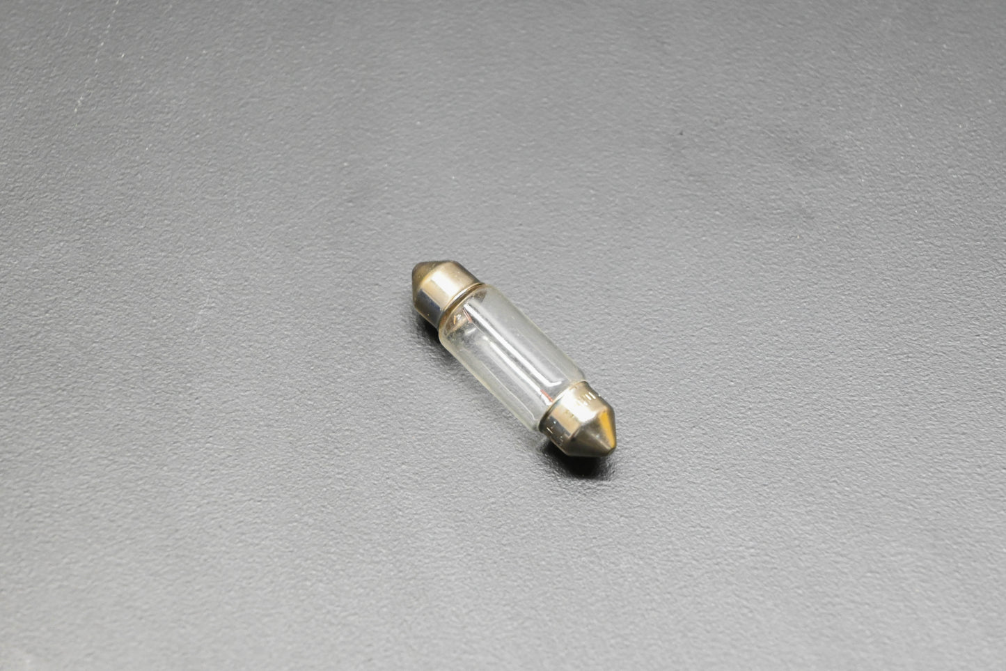 New OEM Ford F5RZ-13466-C Exterior Bulb NOS