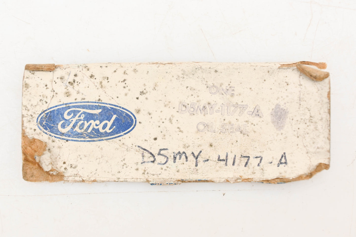 New OEM Ford D5MY-4177-A Oil Seal NOS