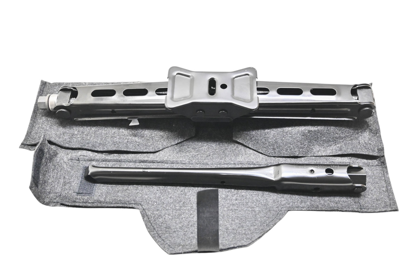 New OEM Ford CT4Z-17080-B Jack & Tool Kit Assembly NOS
