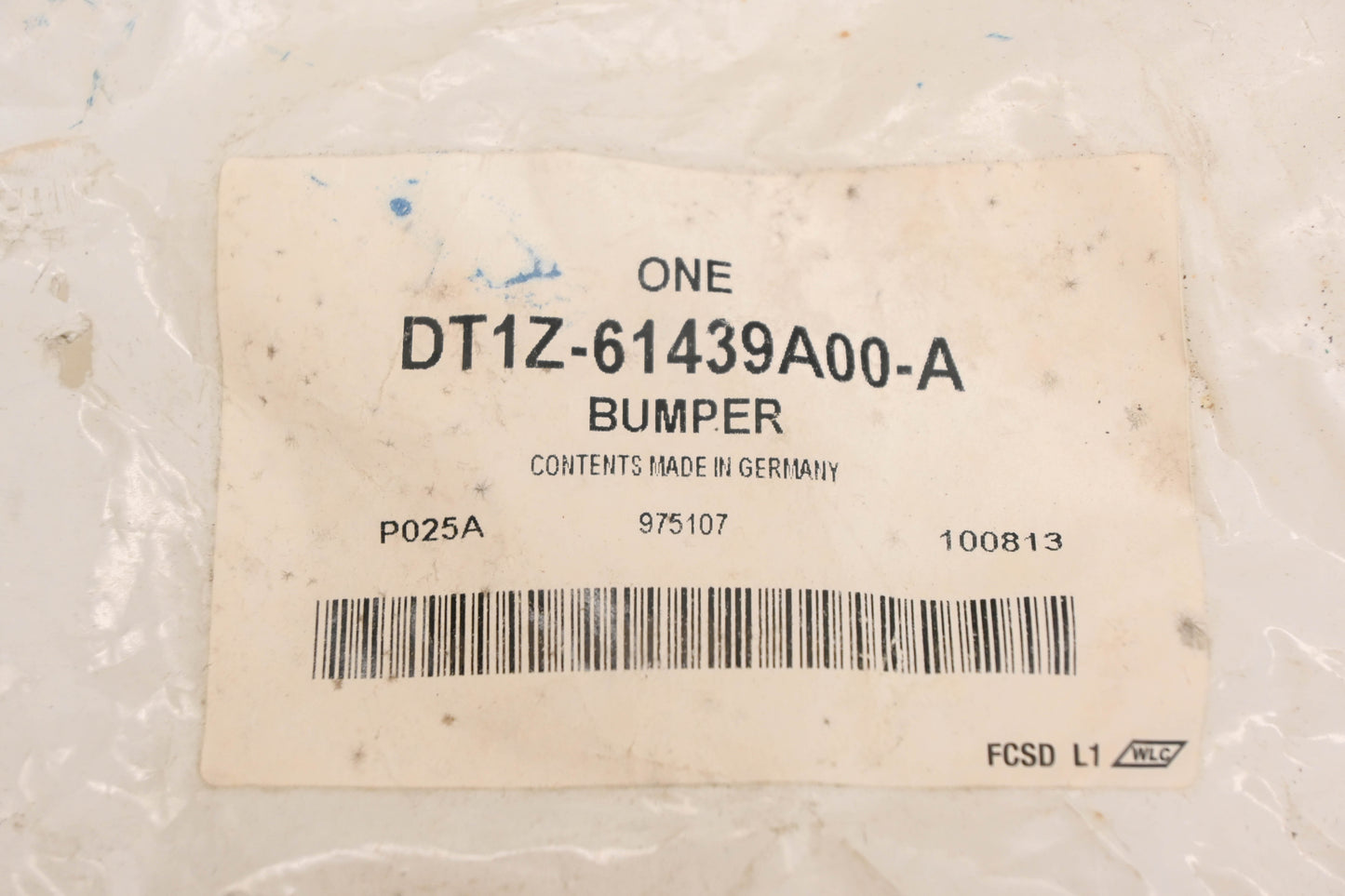 New OEM Ford DT1Z-61439A00-A Liftgate Bumper NOS