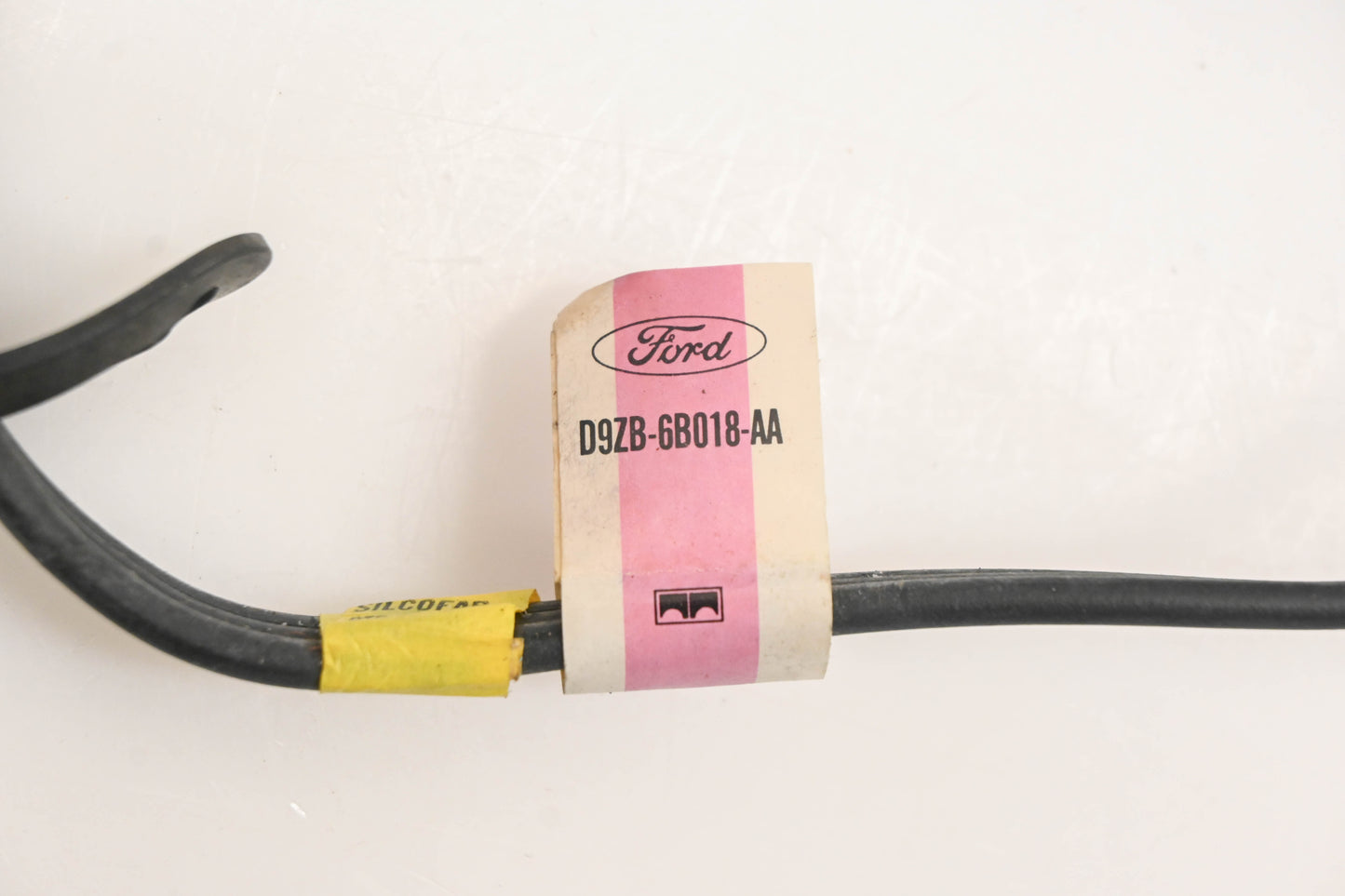 New OEM Ford D9ZB-6B018-AA, E3TZ-6D008-A Engine Heater Harness NOS