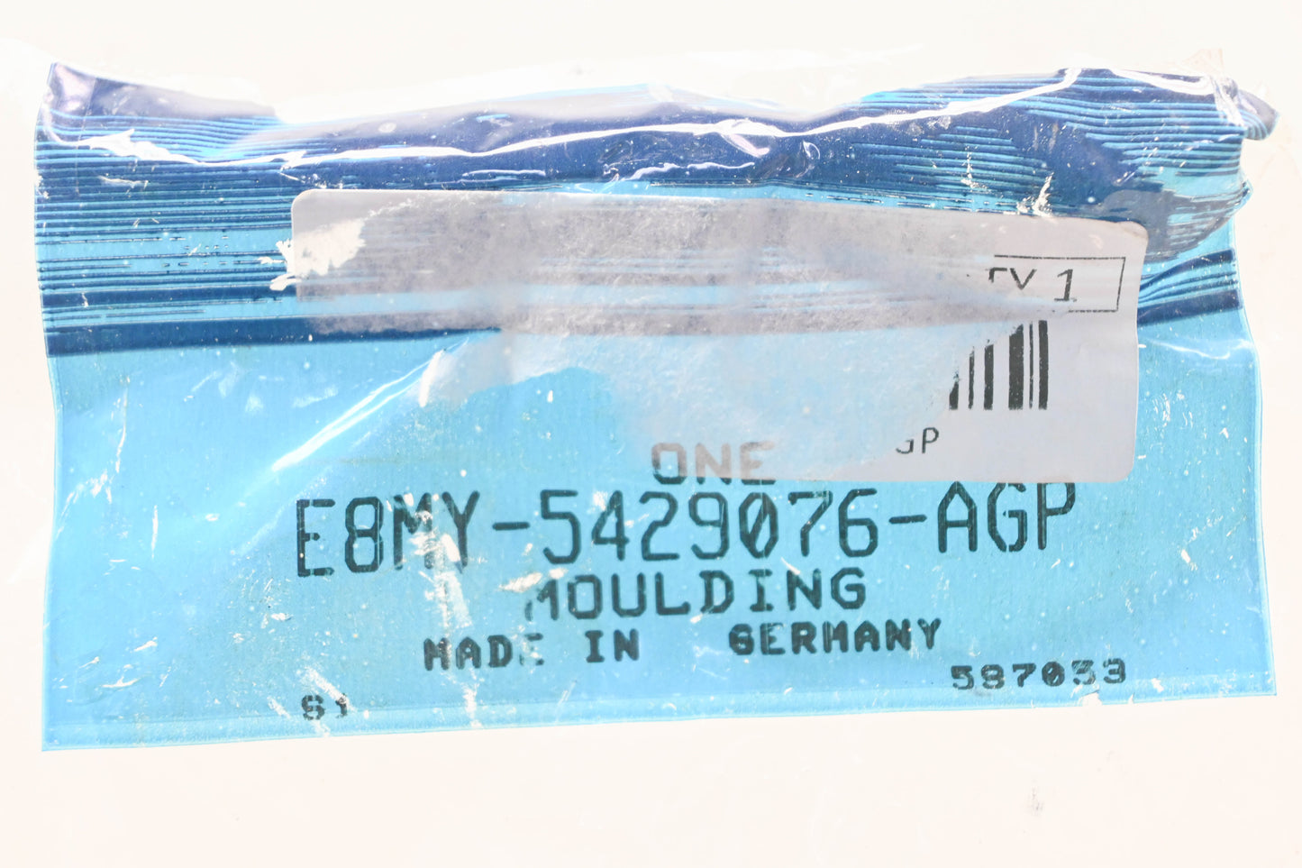 New OEM Ford E8MY-5429076-AGP Molding Kit NOS