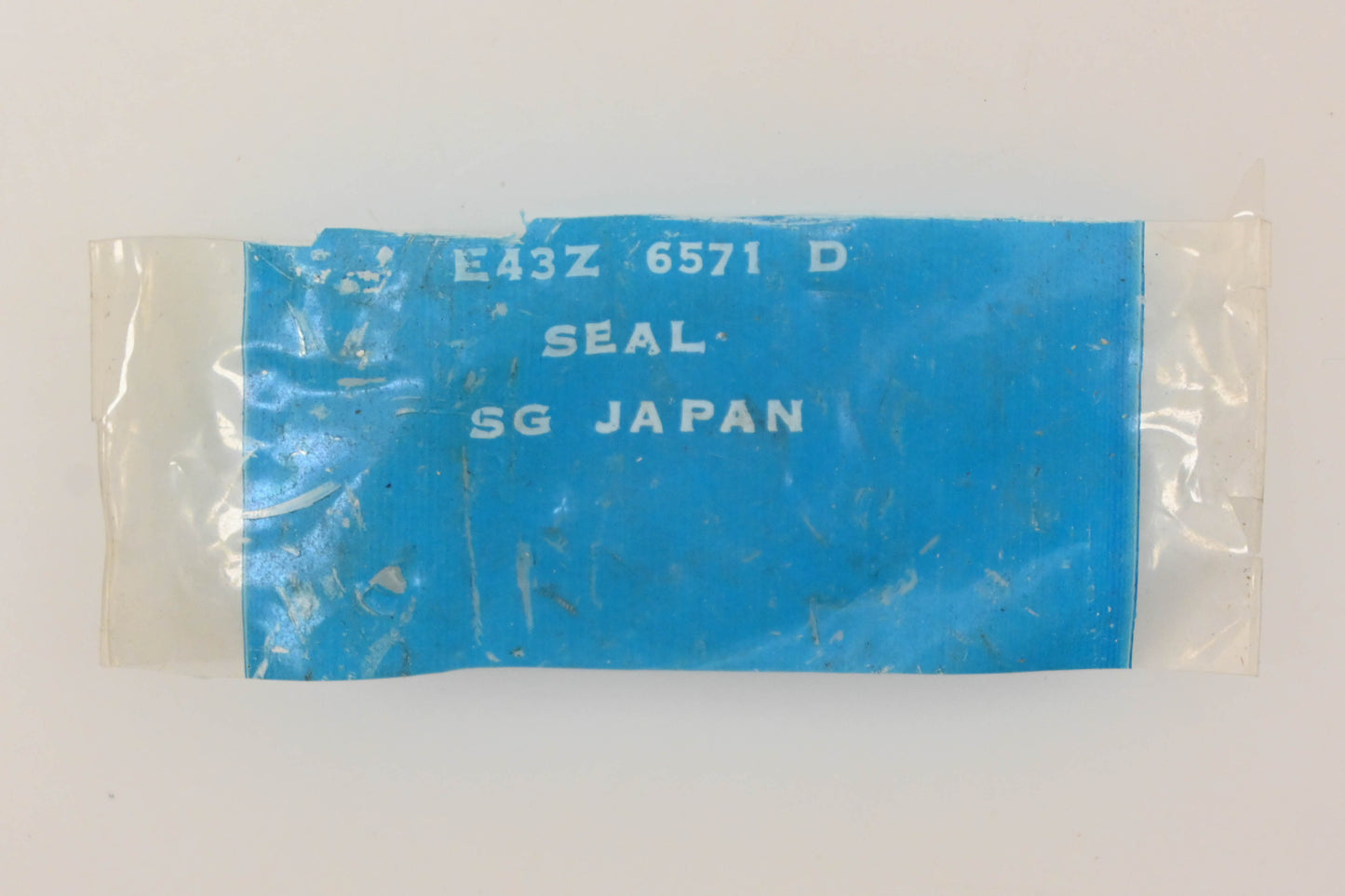 New OEM Ford E43Z-6571-D Valve Stem Seals Qty 2 NOS