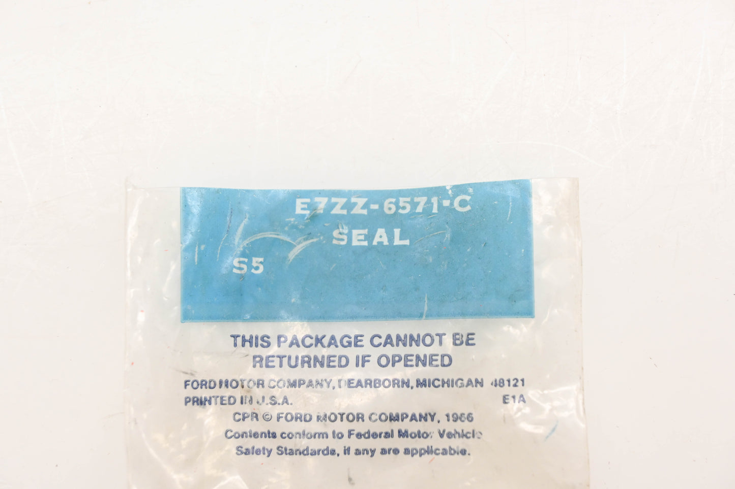 New OEM Ford E7ZZ-6571-C Valve Stem Seals Qty 2 NOS