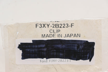 New OEM Ford F3XY-2B223-F Clip NOS