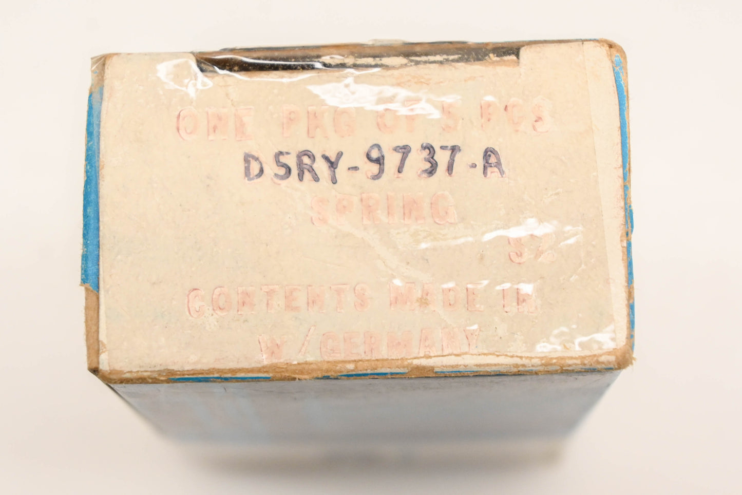 New OEM Ford D5RY-9737-A Accelerator Retracting Spring NOS