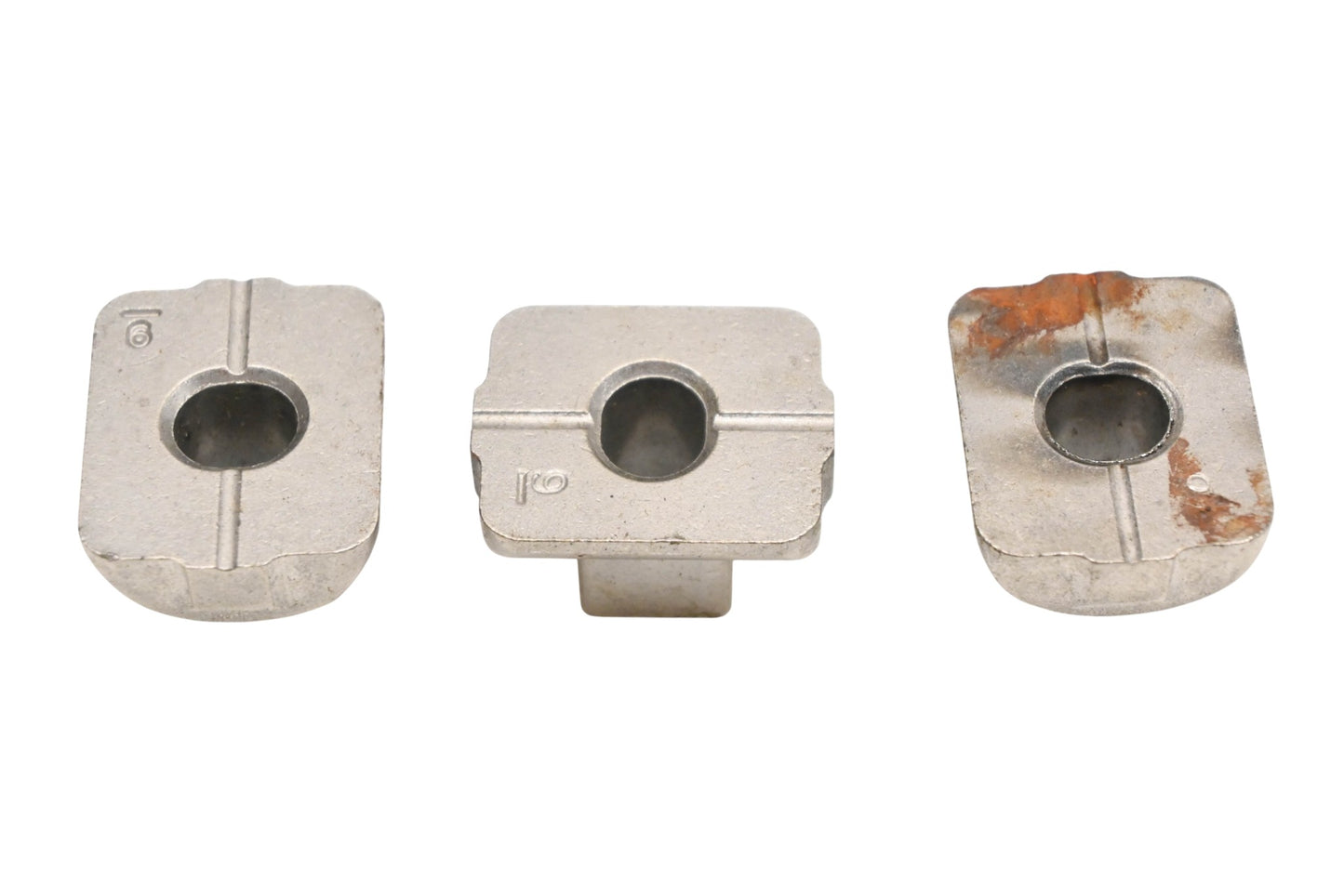 New OEM Ford E7FZ-6A528-A Rocker Arm Bridge Seats Qty 3 NOS