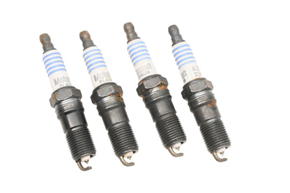 New OEM Motorcraft SP478, AZFS32FE, SP-478 Platinum Spark Plugs Qty 4 NOS