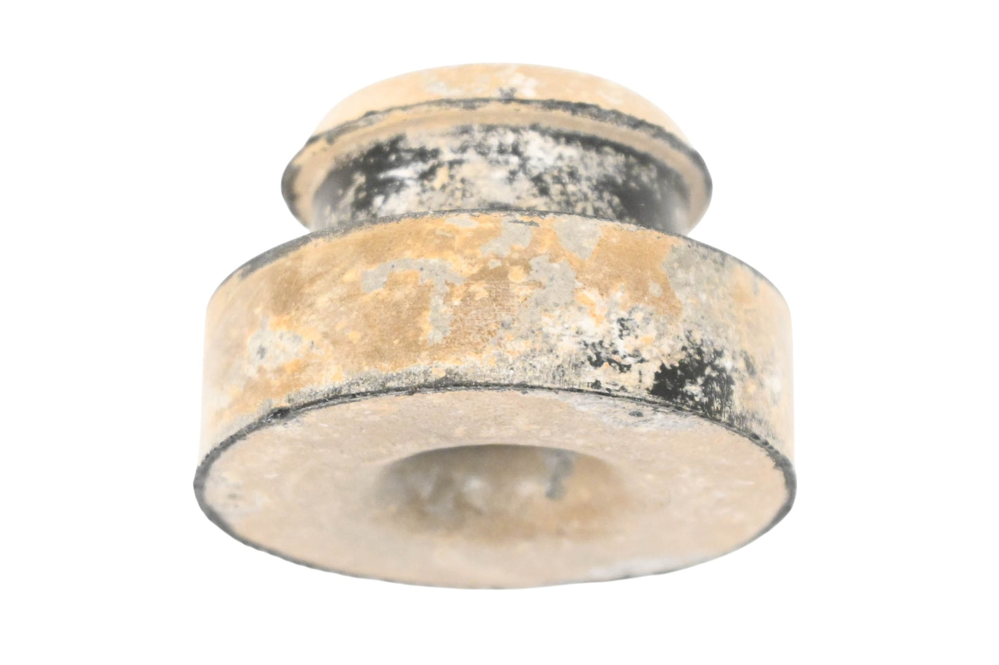 New OEM Ford 1L2Z-8124-AB Radiator Support Insulator NOS