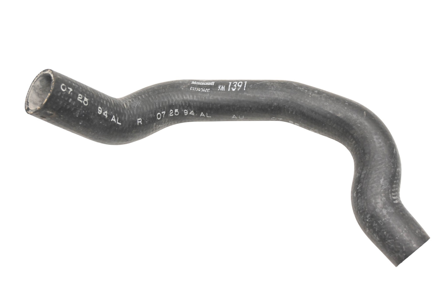 New OEM Motorcraft KM-1391, E3TZ-8260-E, KM1391 Radiator Coolant Hose NOS