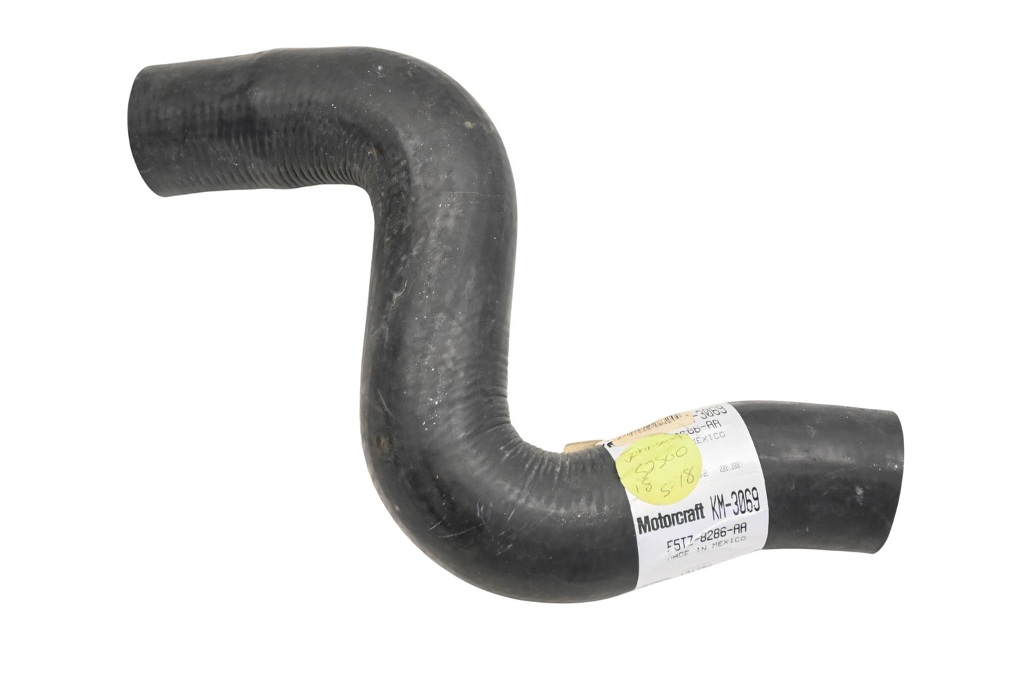 New OEM Motorcraft KM-3069, F5TZ-8286-AA, KM3069 Radiator Coolant Hose NOS