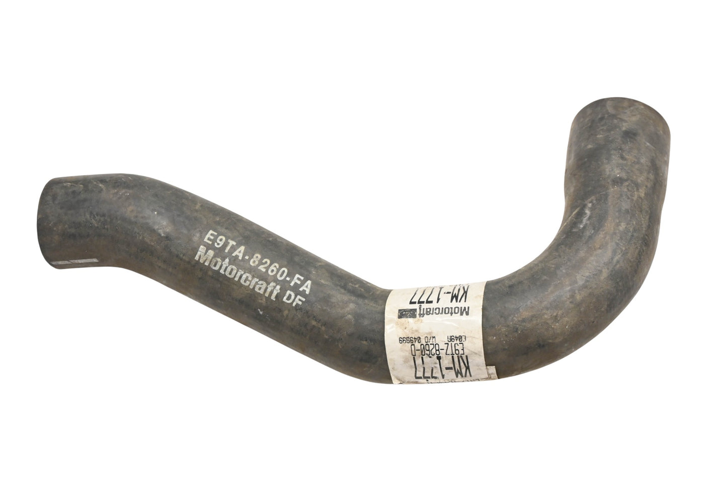 New OEM Motorcraft KM-1777, E9TZ-8260-D, E9TA-8260-FA Radiator Coolant Hose NOS