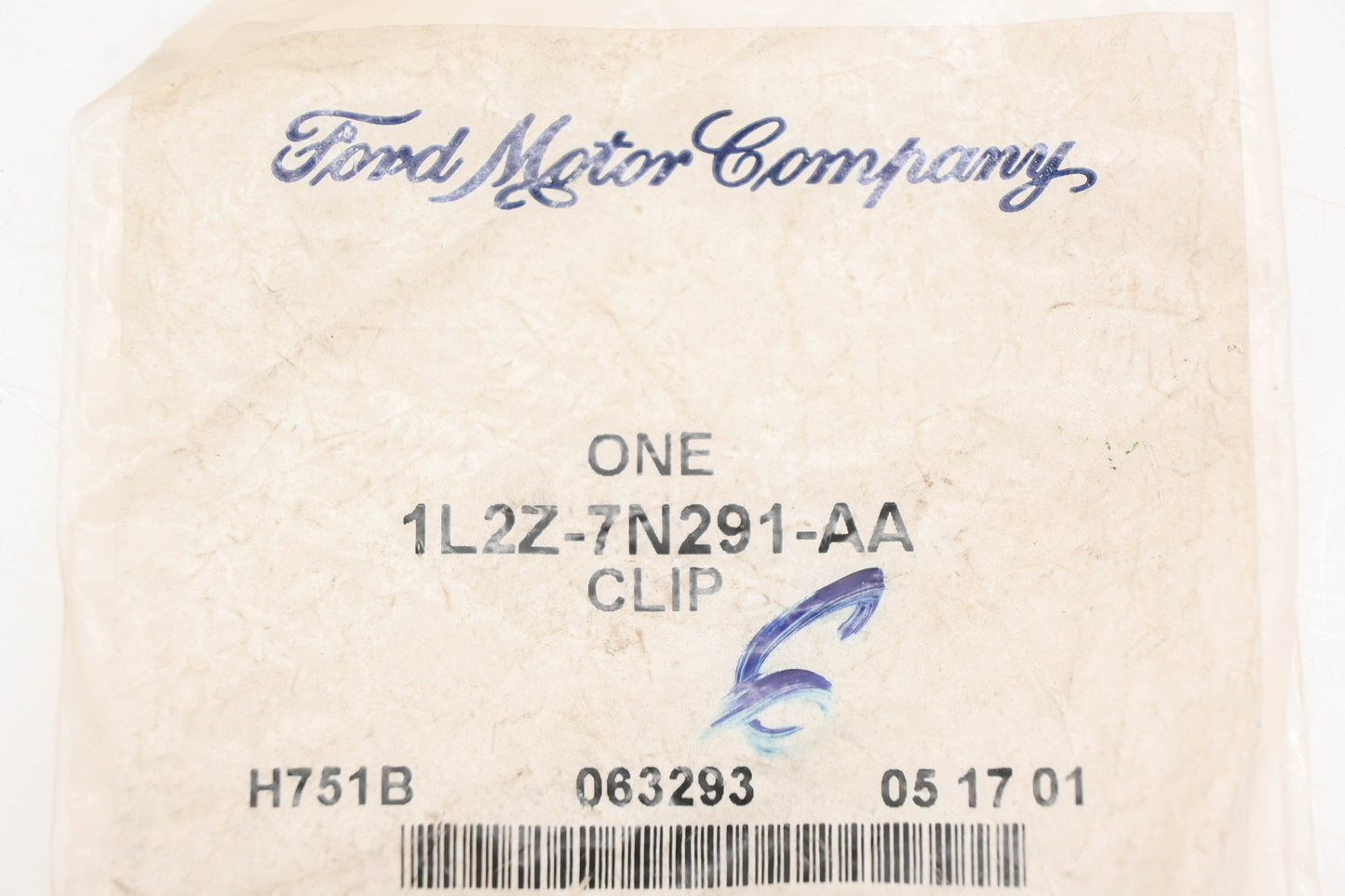 New OEM Ford 1L2Z-7N291-AA Cooler Line Clip NOS