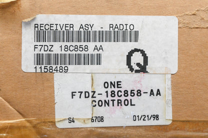 New OEM Ford F7DZ-18C858-AA AM/FM/Cassette Heater Control Panel NOS