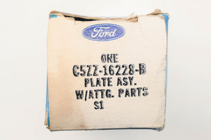 New OEM Ford C5ZZ-16228-B High Performance Fender Emblem NOS
