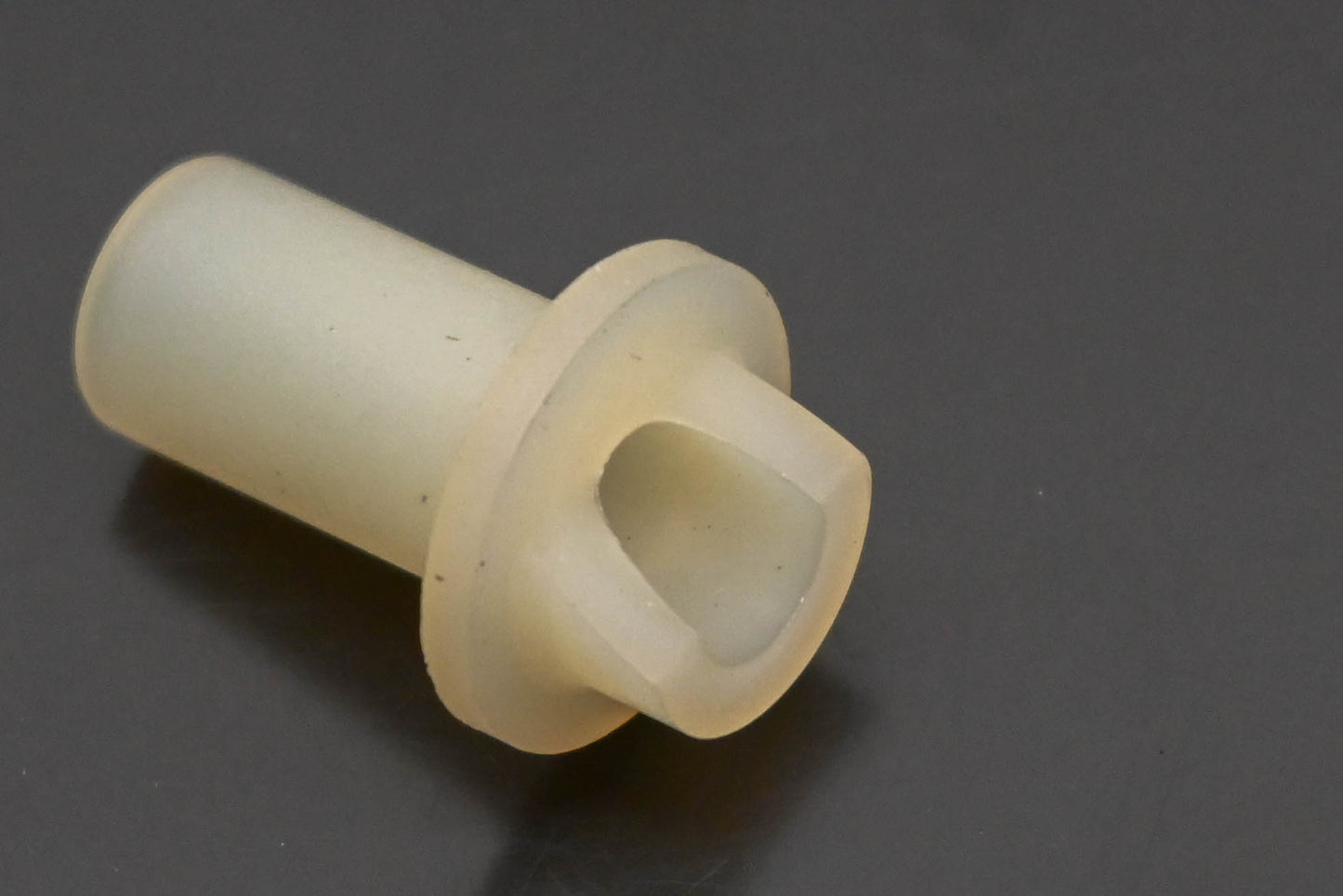 New OEM Ford E5ZZ-7L276-A Oil Tube Funnel NOS