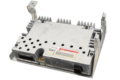 New OEM Ford F5RZ-18B849-B, 95BP-18T806-AA Amplifier NOS