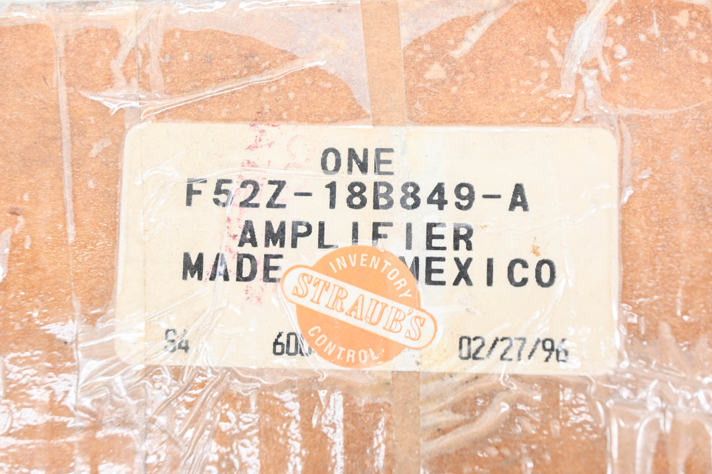 New OEM Ford F52Z-18B849-A, F52F-18C808-AA Amplifier NOS