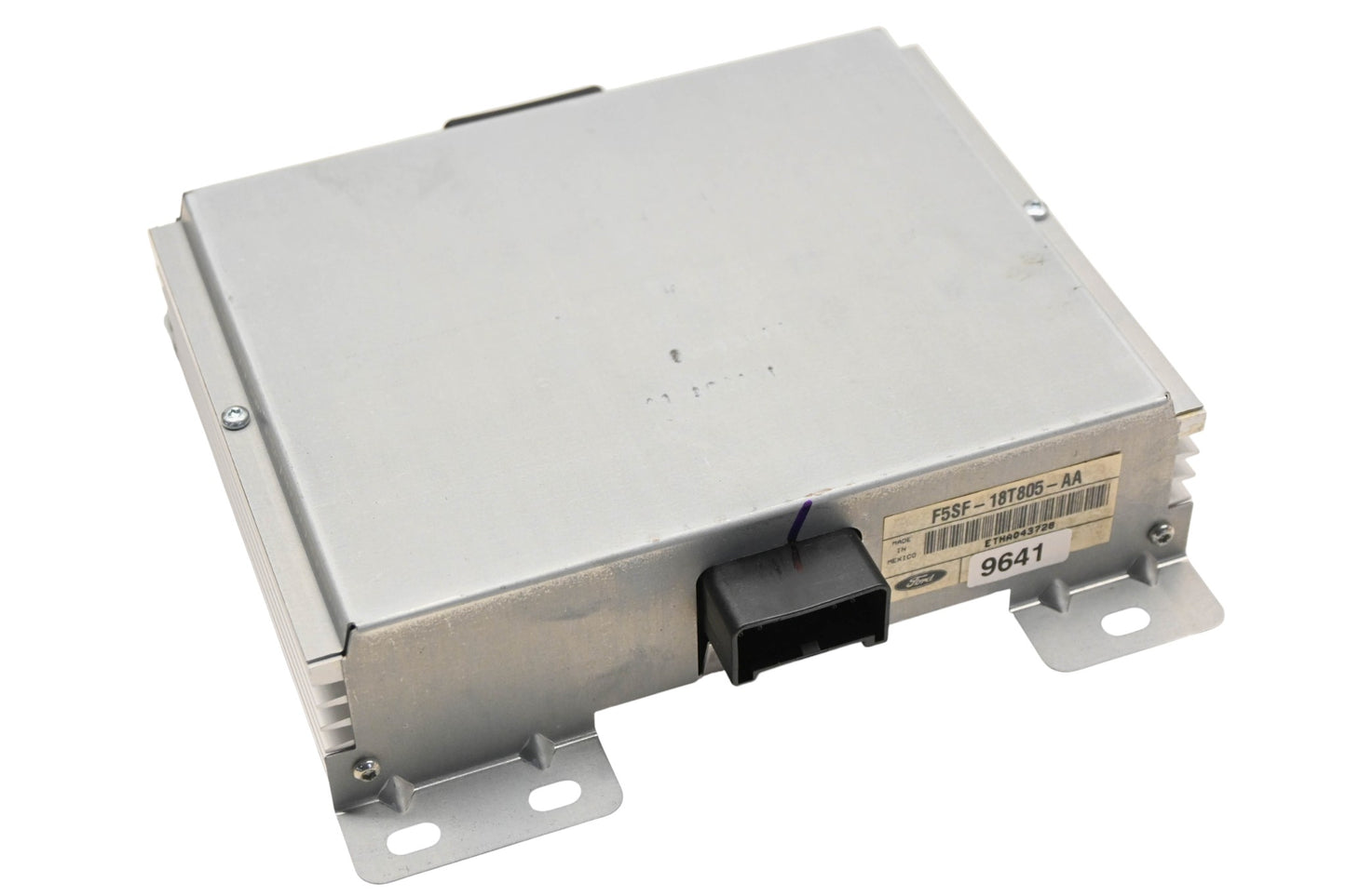 New OEM Ford F5SZ-18B849-AA, F5SF-18T805-AA Amplifier NOS