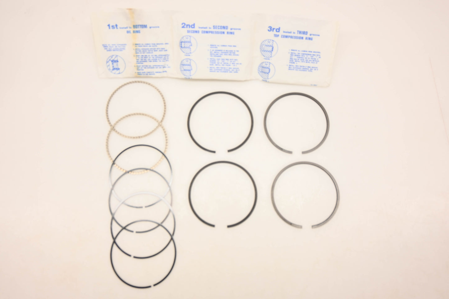 New OEM Ford F7AZ-6148-AA Piston Ring Kit NOS