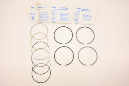New OEM Ford F7AZ-6148-AA Piston Ring Kit NOS