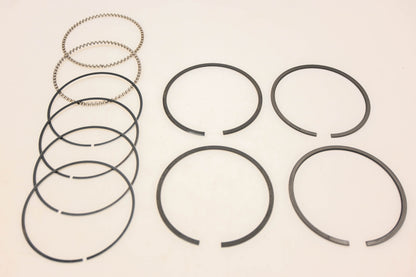 New OEM Ford F7AZ-6148-AA Piston Ring Kit NOS