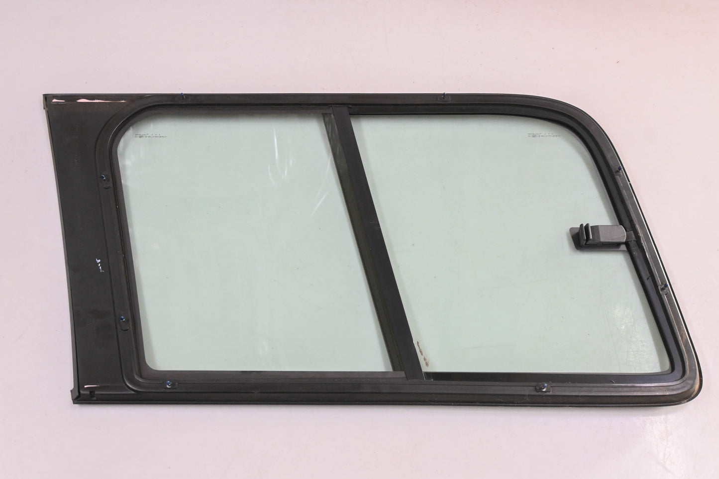 New OEM Ford F59Z-1125722-B, DD08821GTY Carlite Side Door Glass NOS