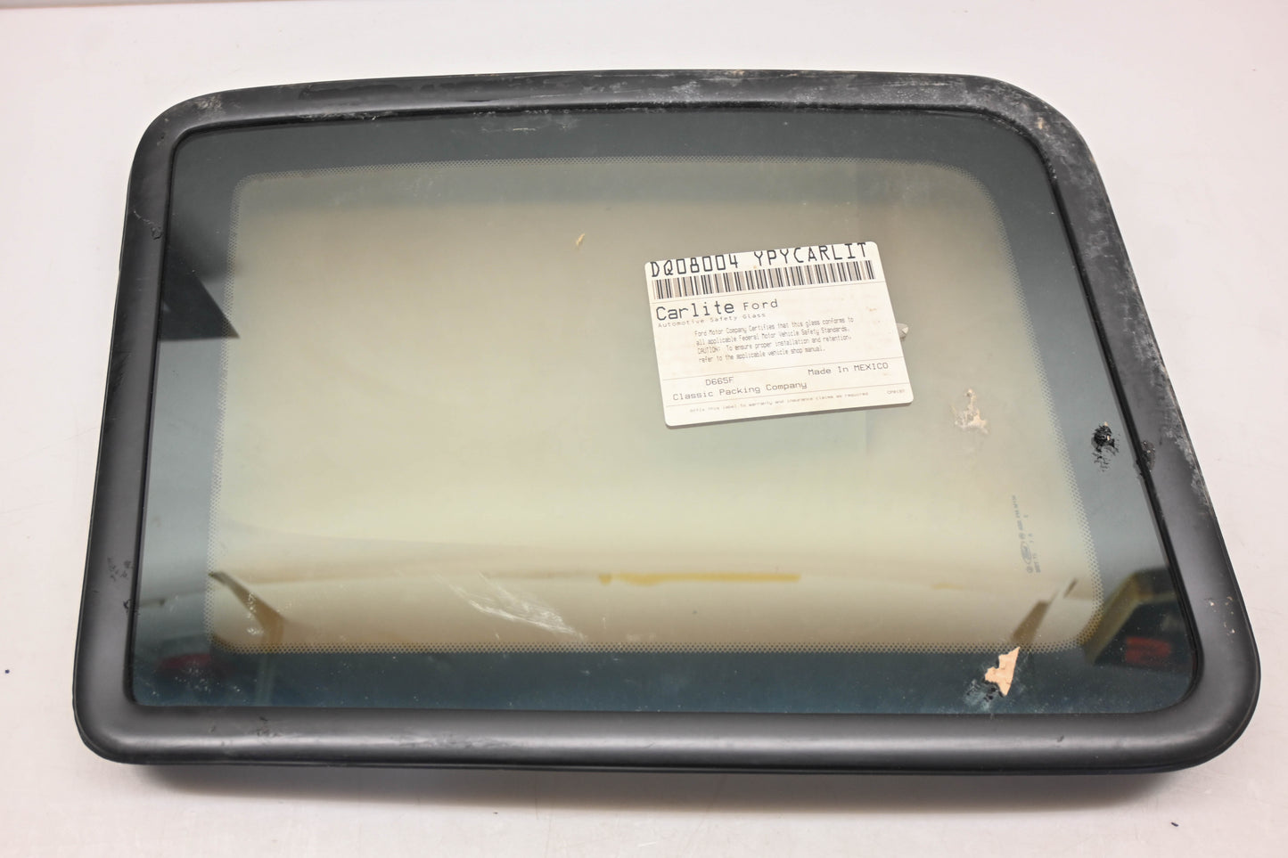 New OEM Ford DQ08004YPY, F5TZ-1829700-A Carlite Rear Window Assembly NOS
