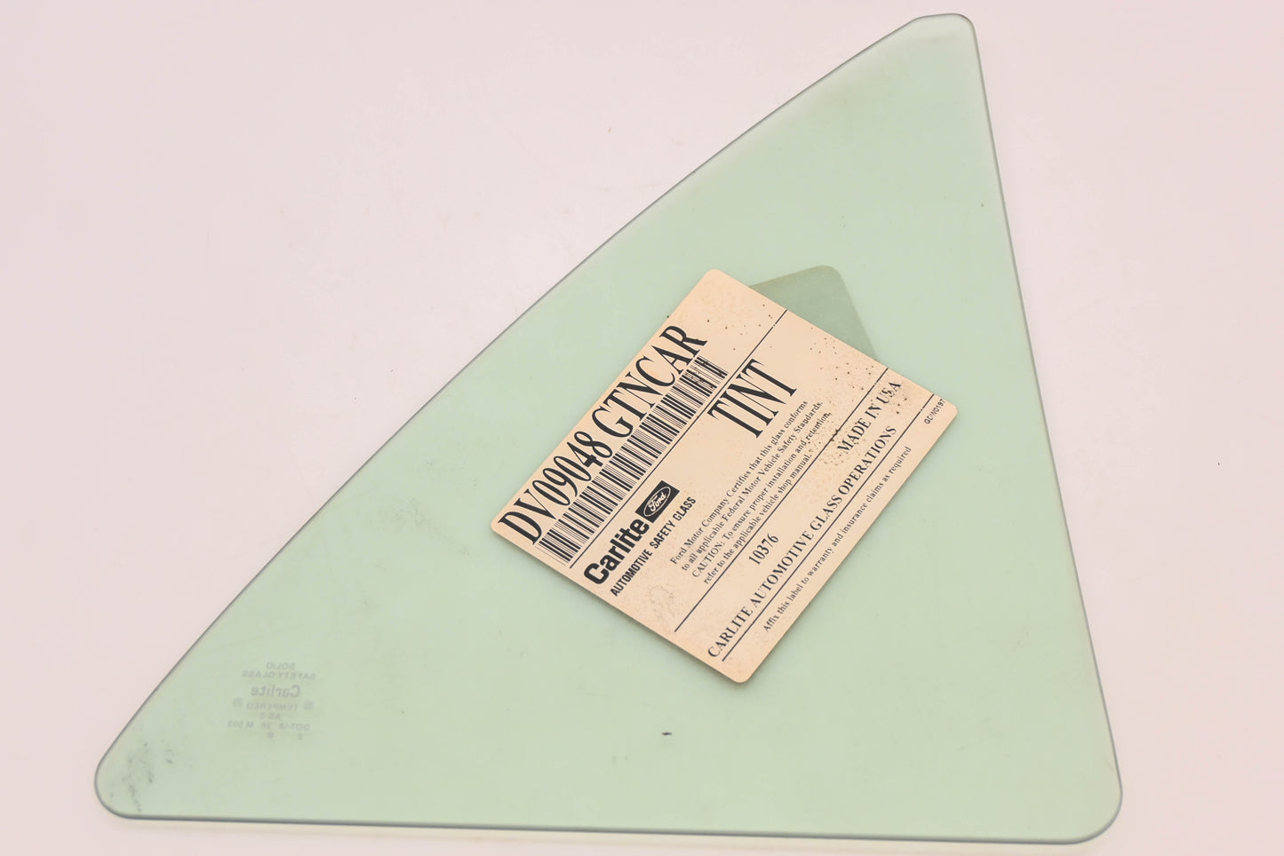 New OEM Ford F7CZ-5426871-AD, DV0948GTN Carlite Vent Window Glass NOS