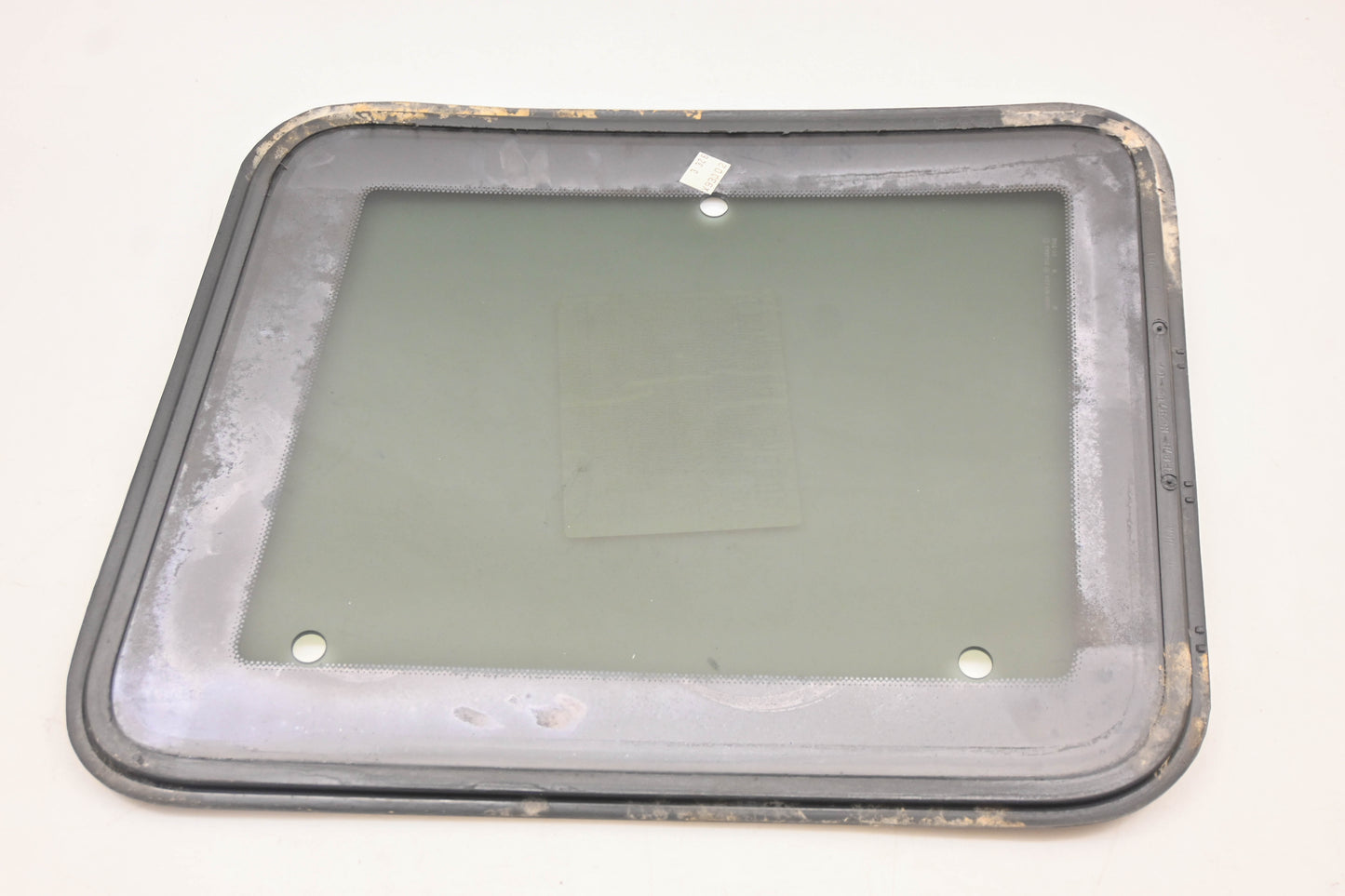Carlite DQ09343YPY Ford Rear Quarter Glass NOS