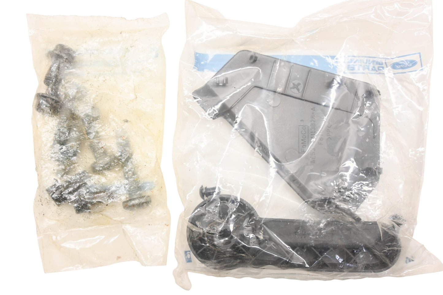 New OEM Ford AE5Z-5460006-BD Seat Back Kit NOS