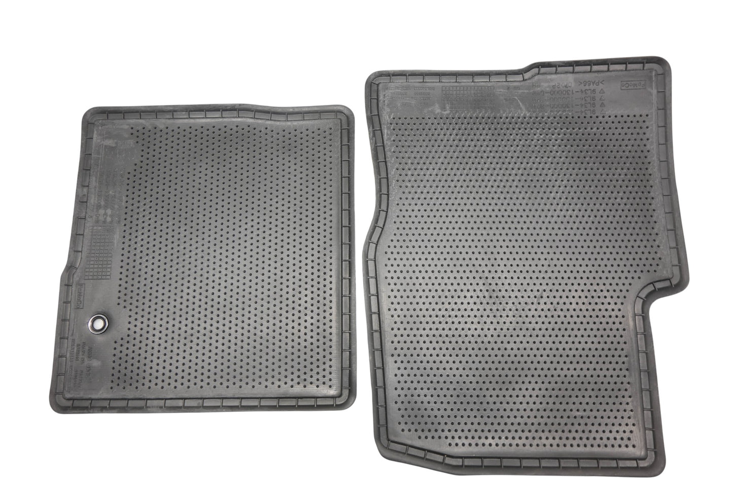 New OEM Ford 9L34-130D00-AC32T5 Floor Mat Kit Qty 2 NOS