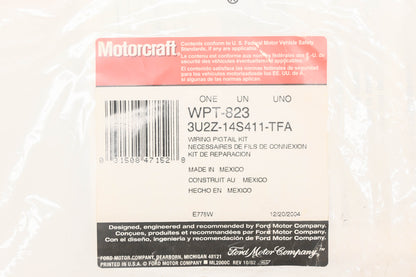 New OEM Motorcraft WPT-823, 3U2Z-14S411-TFA, WPT823 Bulb Socket Pigtail Wiring Kit NOS
