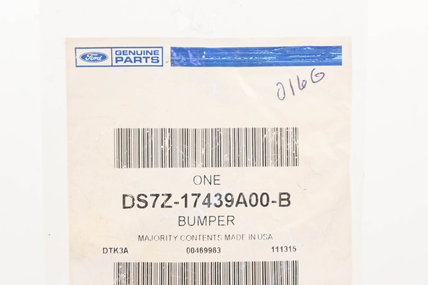 New OEM Ford DS7Z-17439A00-B Trunk Lid Bumper NOS
