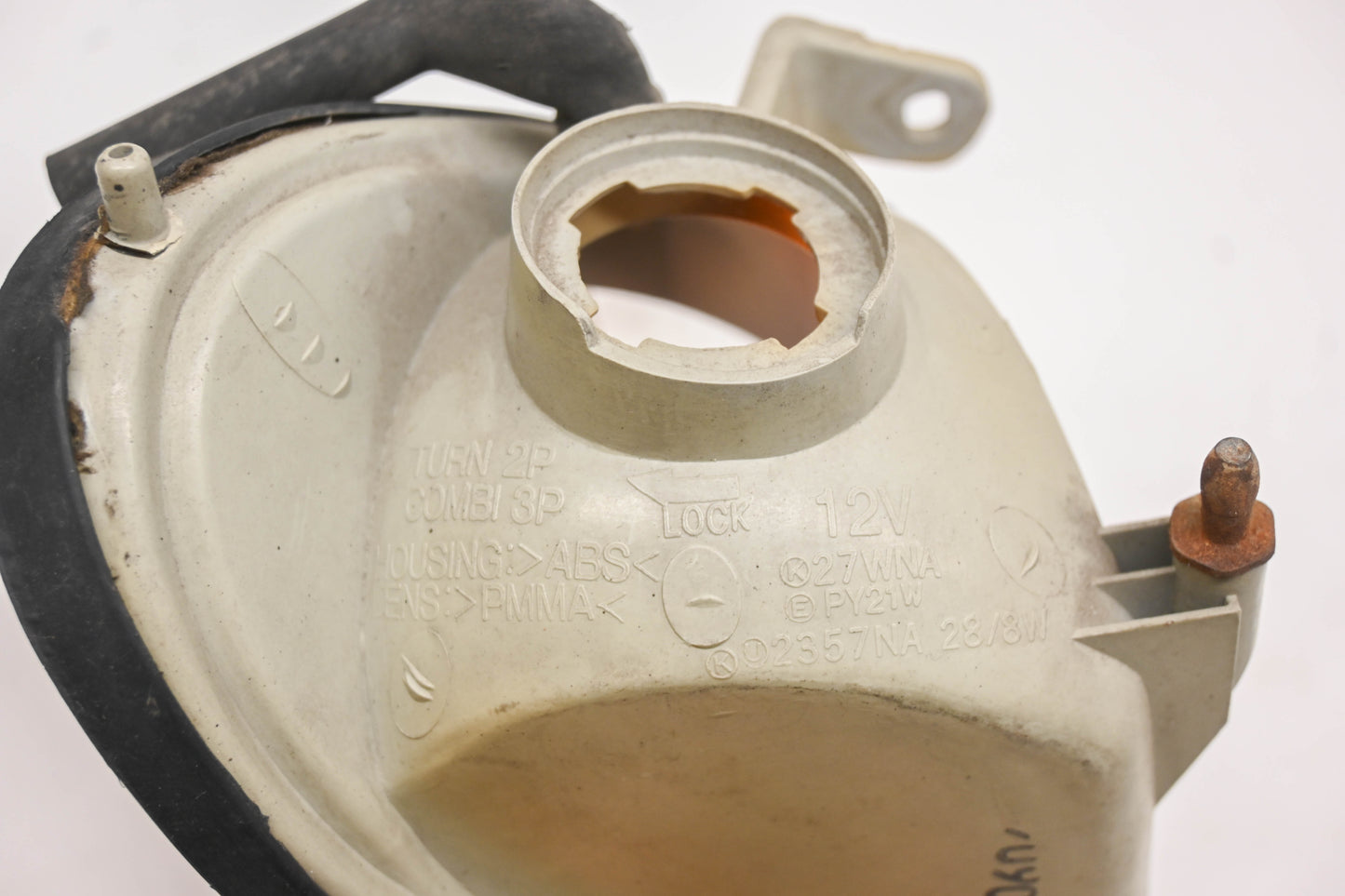 Hyundai 9230129550 99-00 Elantra Front Left Headlamp Housing