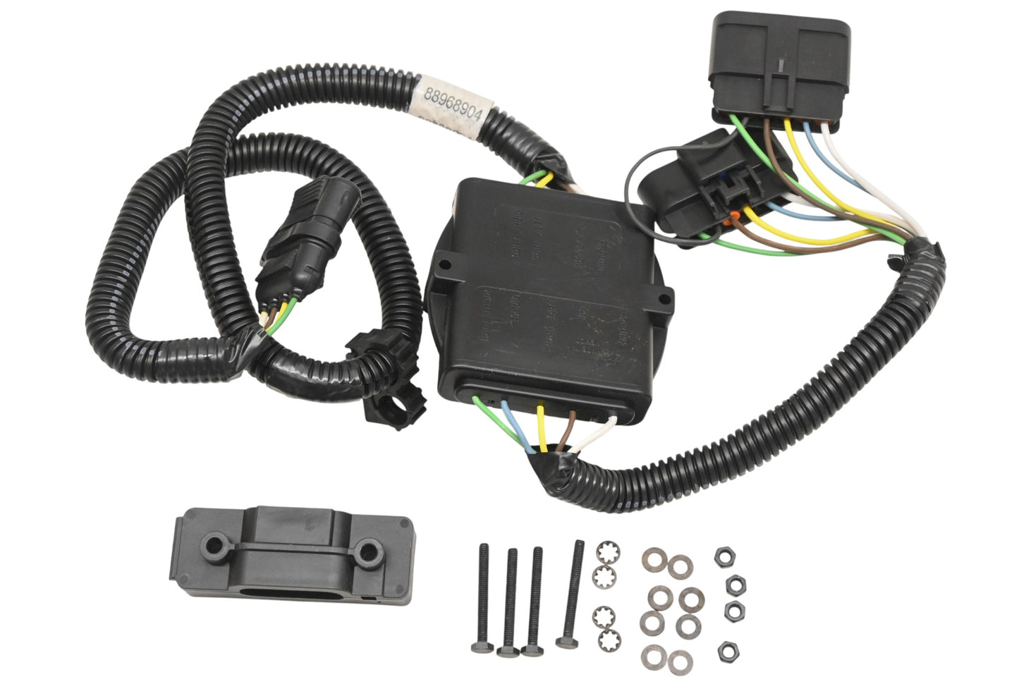 General Motors 17801656, 88968904 Trailer Hitch Wiring Harness Kit NOS