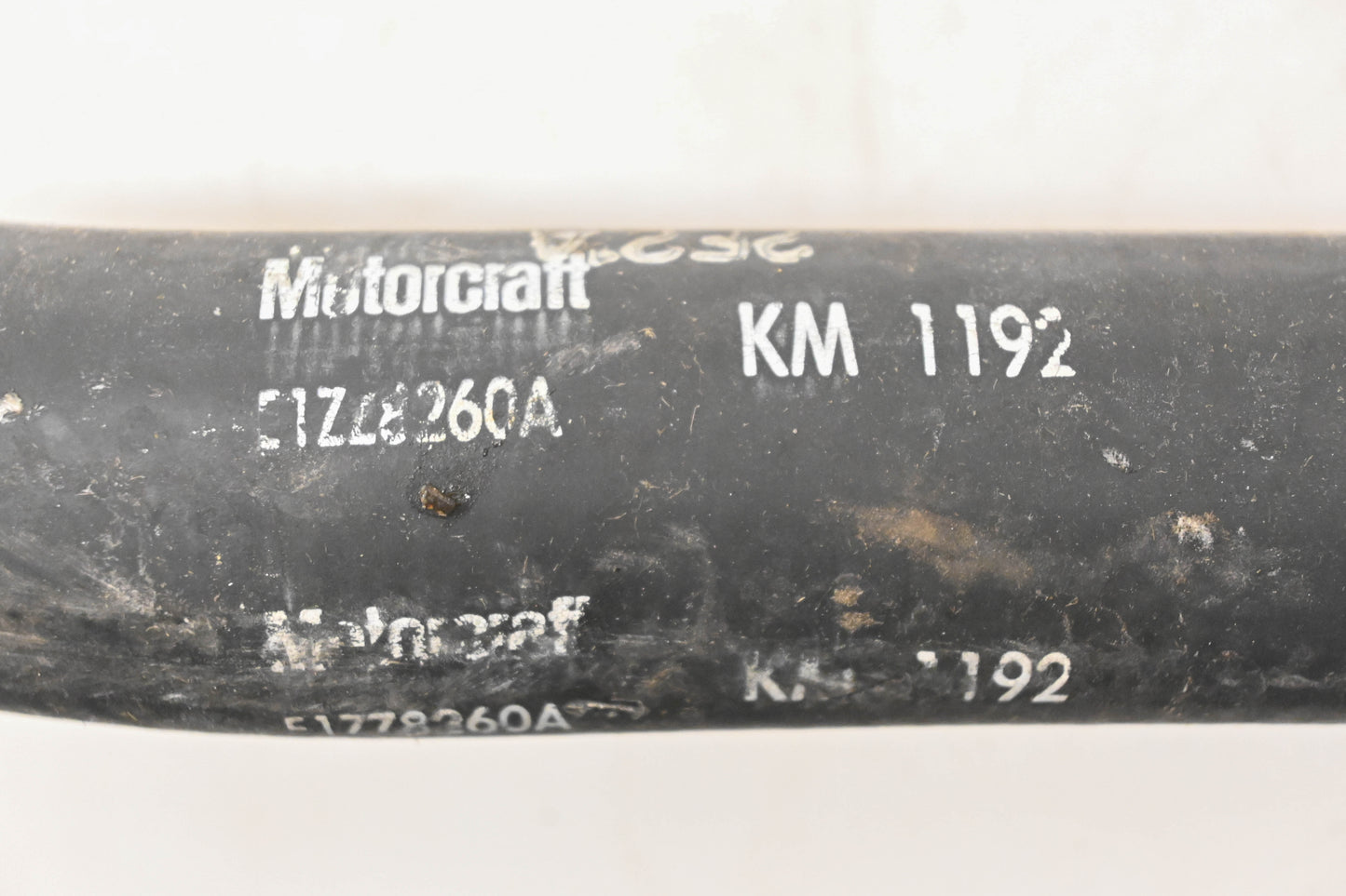 New OEM Motorcraft KM-1192, E1ZZ-8260-A, KM1192 Radiator Coolant Hose NOS