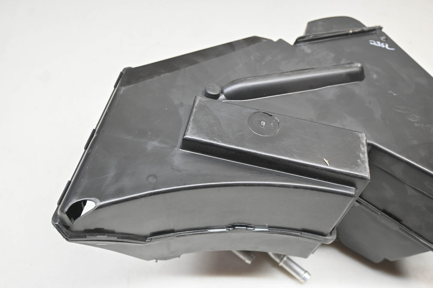New OEM Ford XF2Z-18K463-BA, Y2FH-19K610-AB Windstar Rear Auxiliary HVAC Assembly NOS