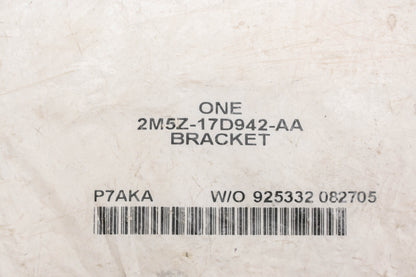 New OEM Ford 2M5Z-17D942-AA Passenger Side Bumper Cover Bracket NOS