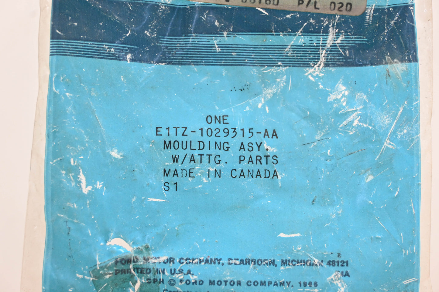 New OEM Ford E1TZ-1029315-AA Cab Corner Molding Kit NOS