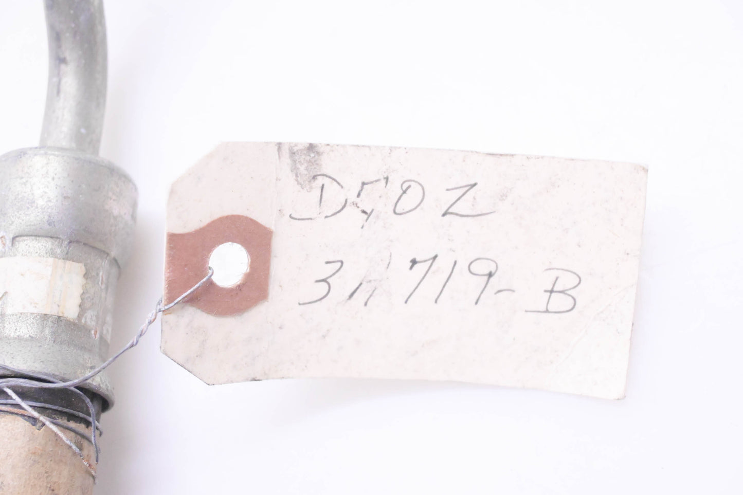 New OEM Ford D7OZ-3A719-B Power Steering Line Hose Assembly NOS