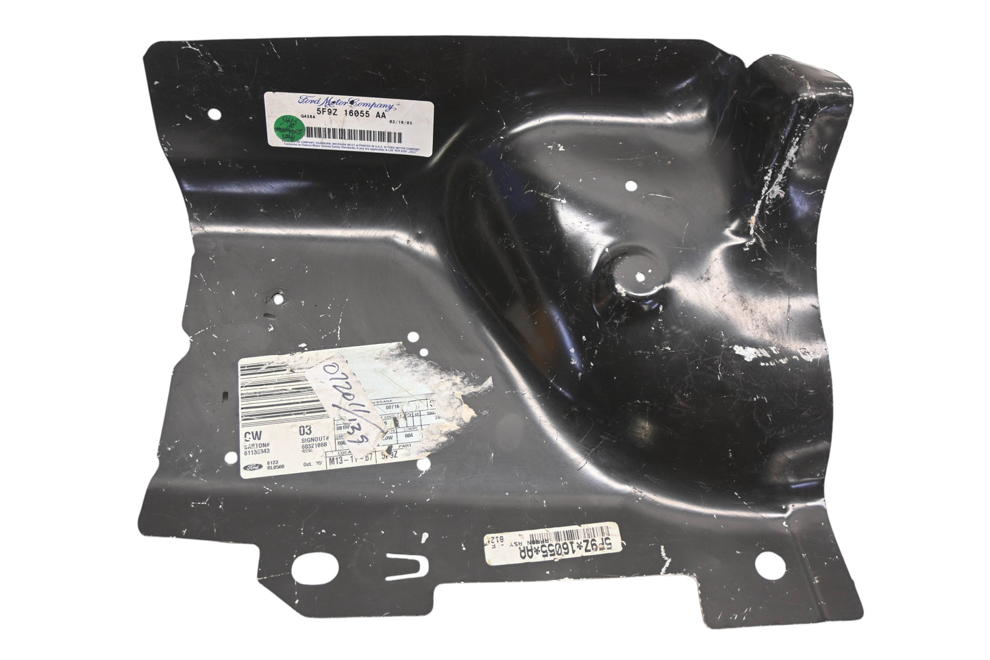 New OEM Ford 5F9Z-16055-AA Front Left Fender Apron NOS