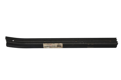New OEM Ford E5ZZ-7651542-A Right Front Upper Channel Weatherstrip Insert NOS