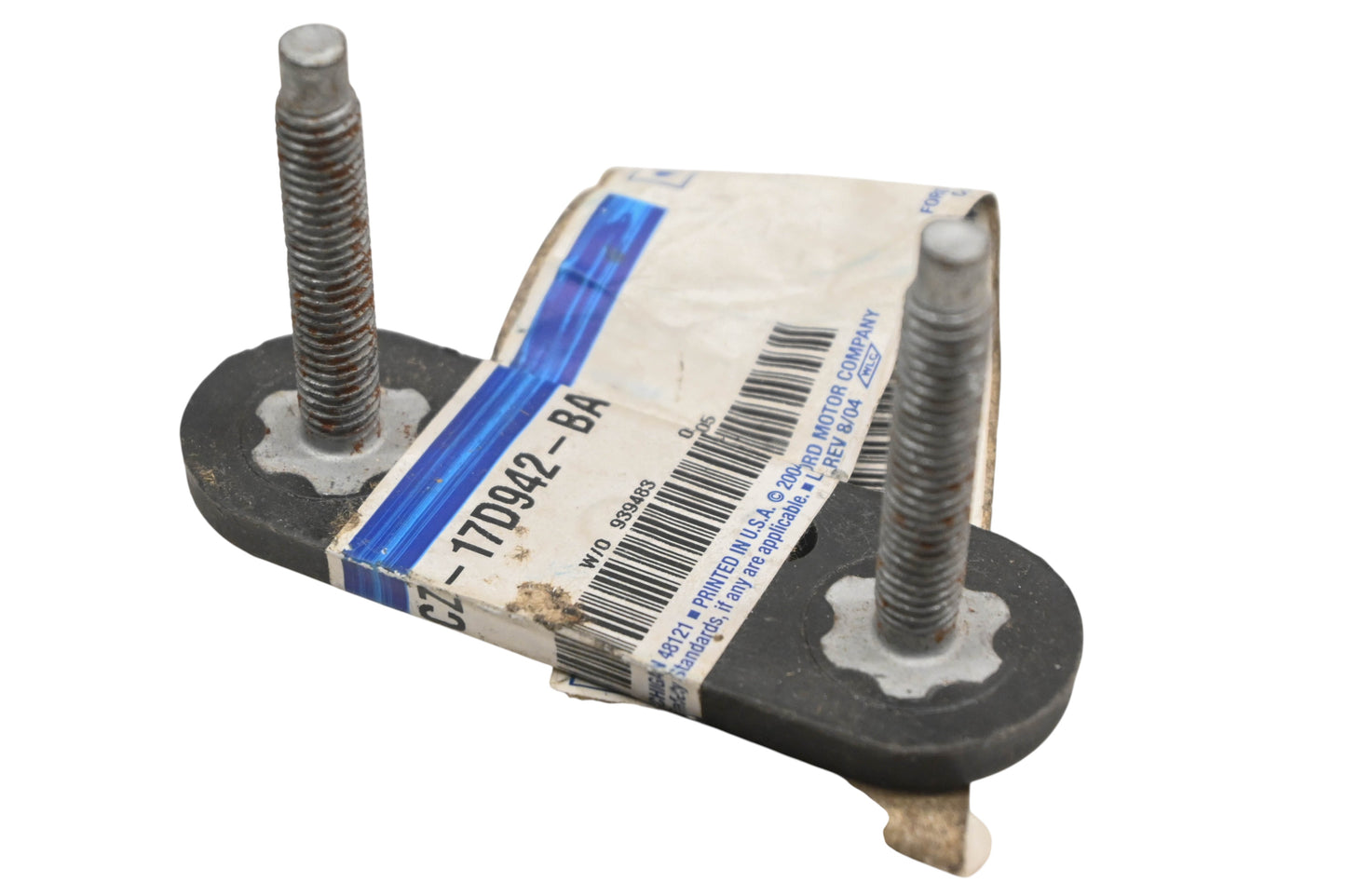 New OEM Ford F8CZ-17D942-BA Rear Bumper Mount Bracket NOS