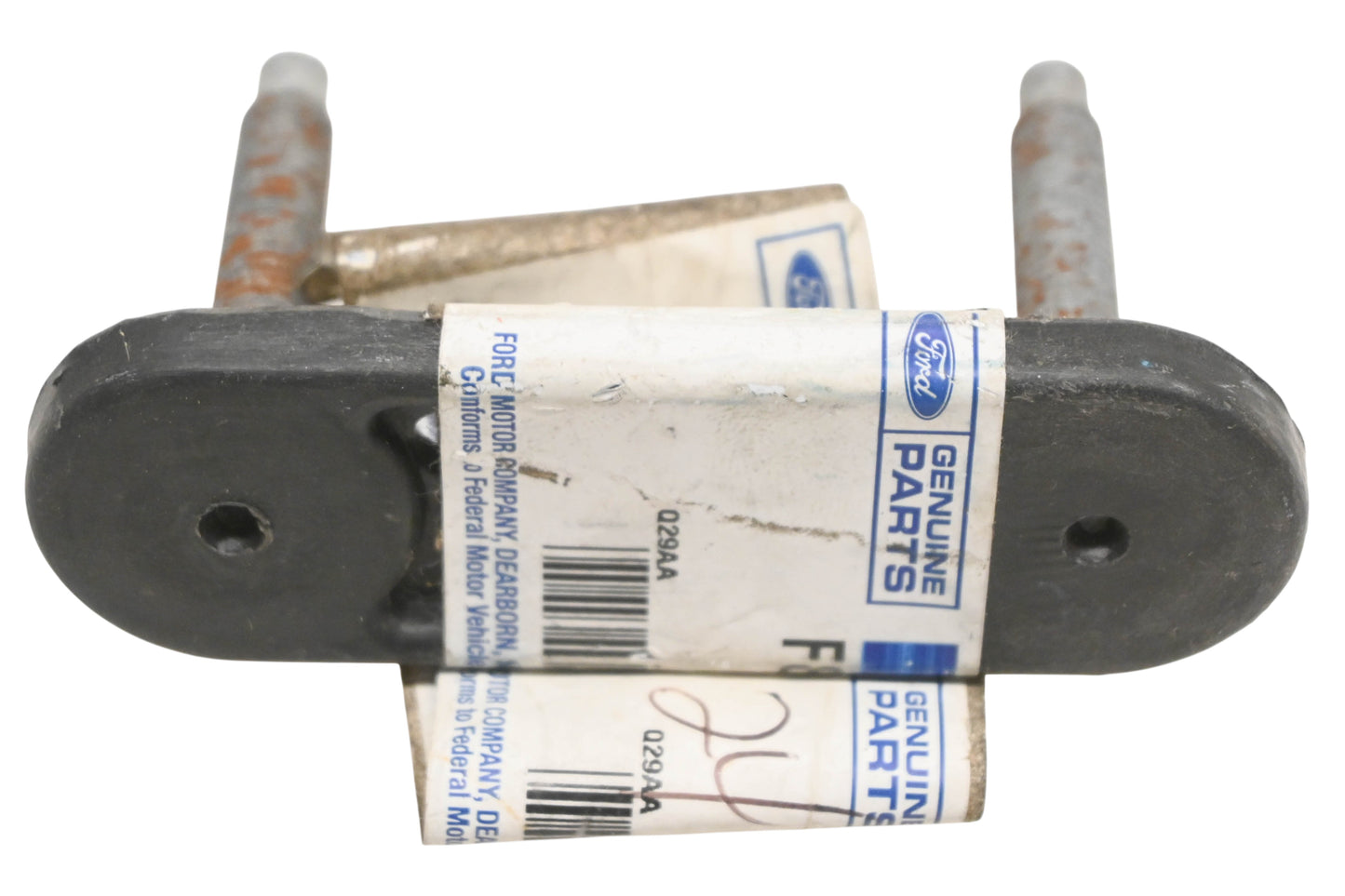 New OEM Ford F8CZ-17D942-BA Rear Bumper Mount Bracket NOS