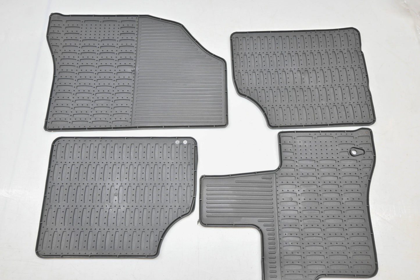 New OEM Ford 9A5Z-5413300-BB MKS Floor Mat Kit NOS