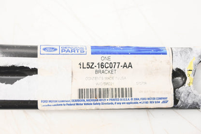 New OEM Ford 1L5Z-16C077-AA Rear Fender Bracket NOS