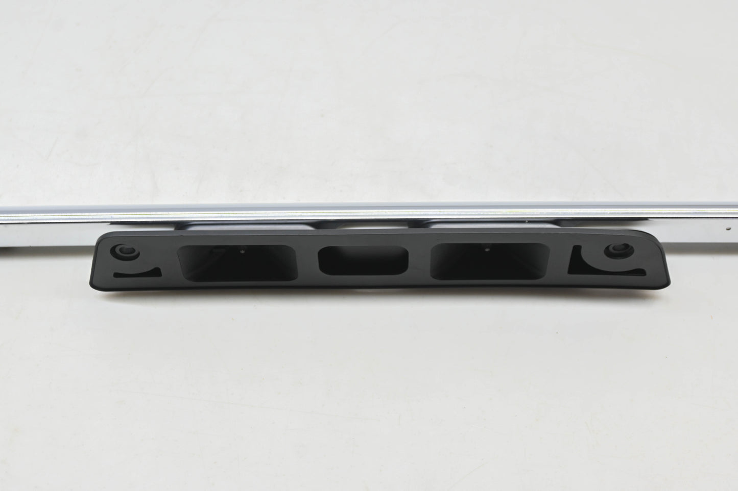 New OEM Ford 2L7Z-7855115-AAA Left Roof Rail NOS