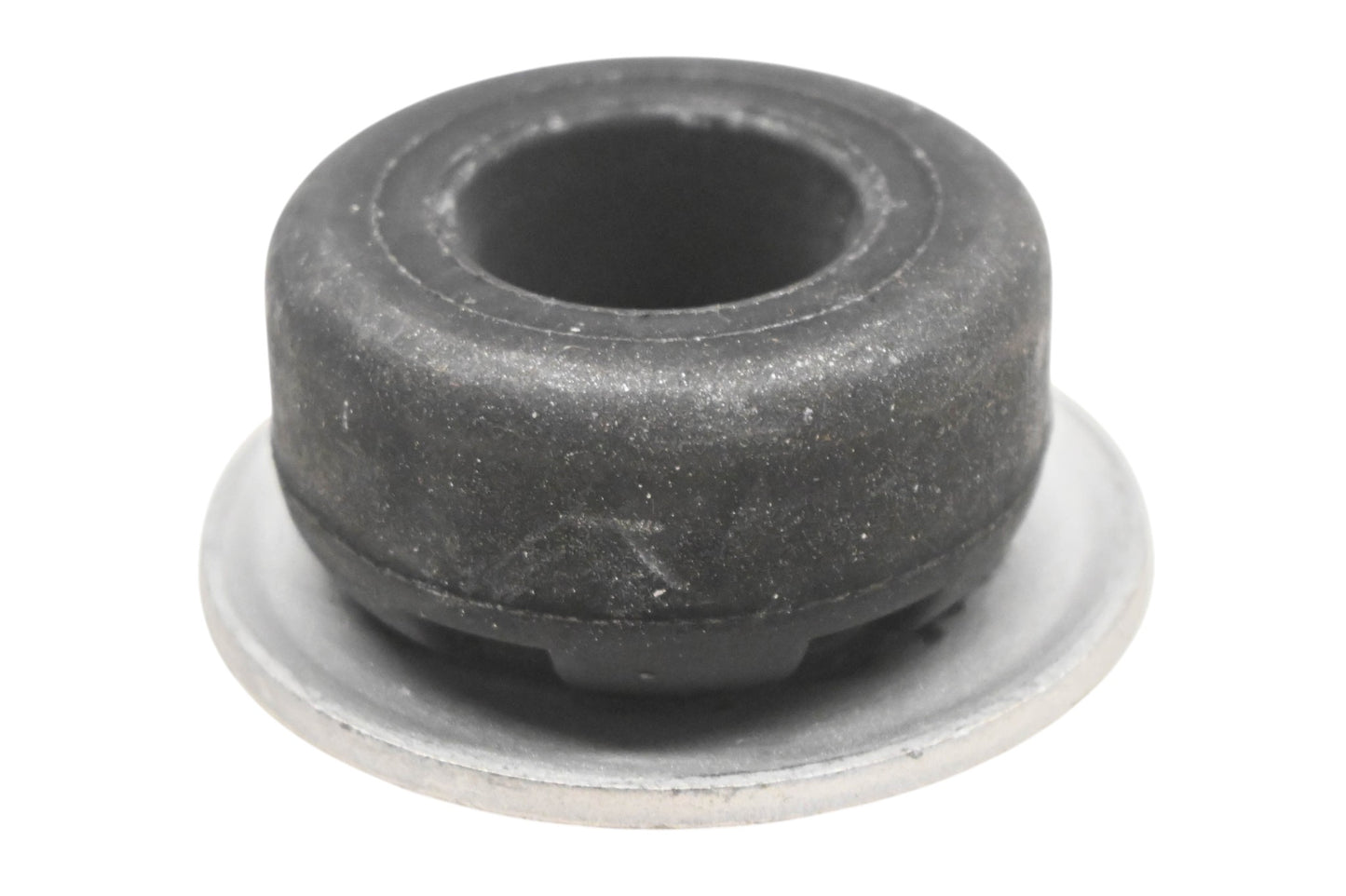 New OEM Motorcraft AD-1034, 6C3Z-18197-AA, AD1034 Shock Upper Bushing Insulator NOS