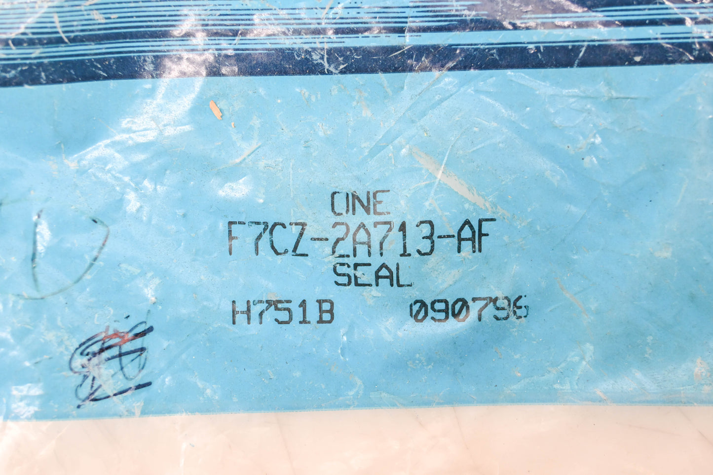 New OEM Ford F7CZ-2A713-AF Seal NOS